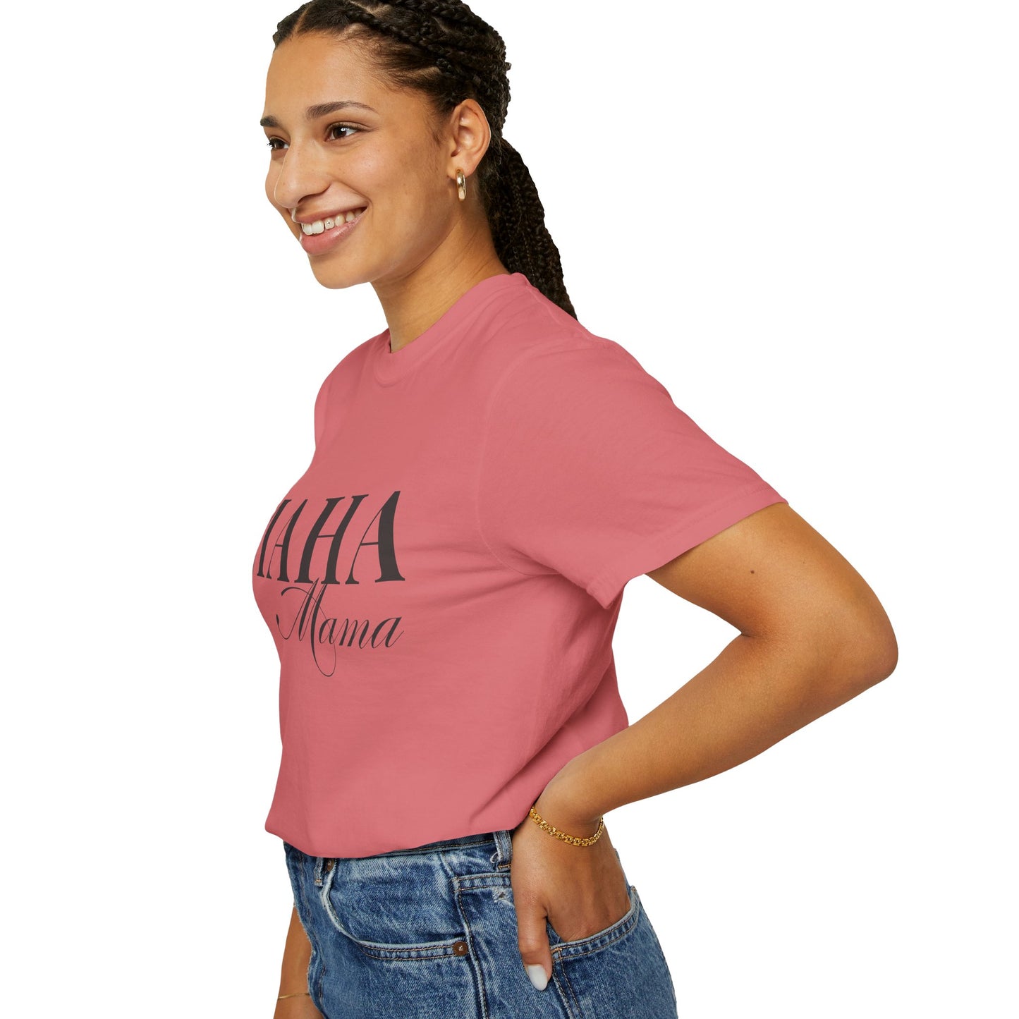 MAHA Mama T-shirt w. Black Text